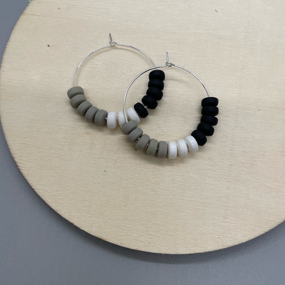 beaded hoop earrings. - Picture 1 of 1